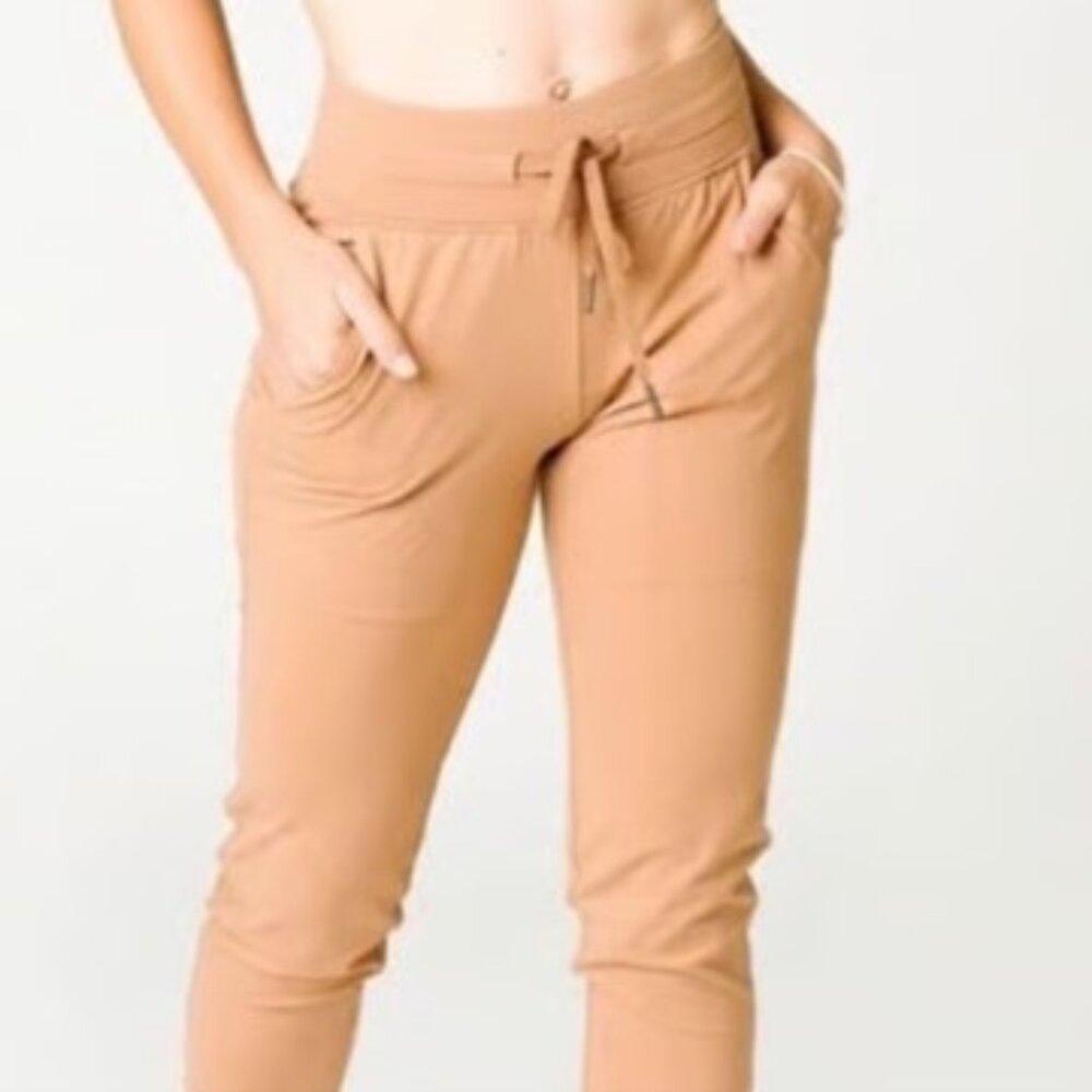 Zyia Active Ascend High Waist Joggers in Camel Size L